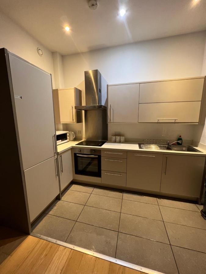 Bigkings Cosy 2 Bedroom Apartment With Free Parking In Central Manchester Dış mekan fotoğraf