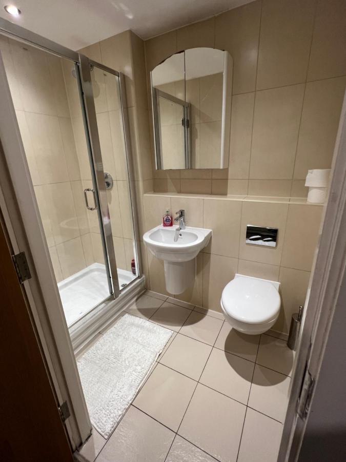 Bigkings Cosy 2 Bedroom Apartment With Free Parking In Central Manchester Dış mekan fotoğraf